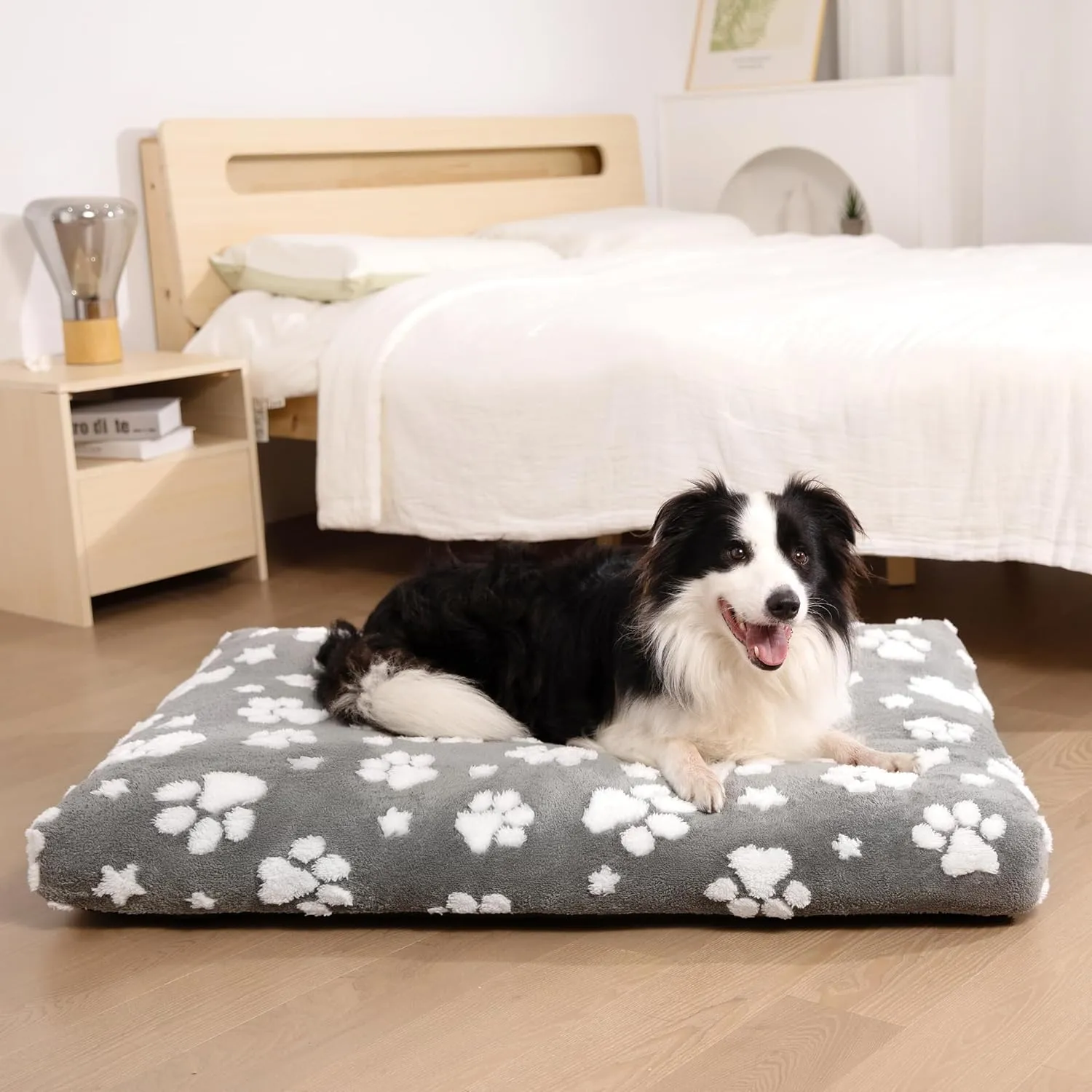 Dog Beds for Extra Large Dogs, Cute Thick Dog Bed for Crate Kennel, Fluffy Pet Bed with Removable Washable Cover and Anti-Slip Bottom, 41"x 28", Grey Paw