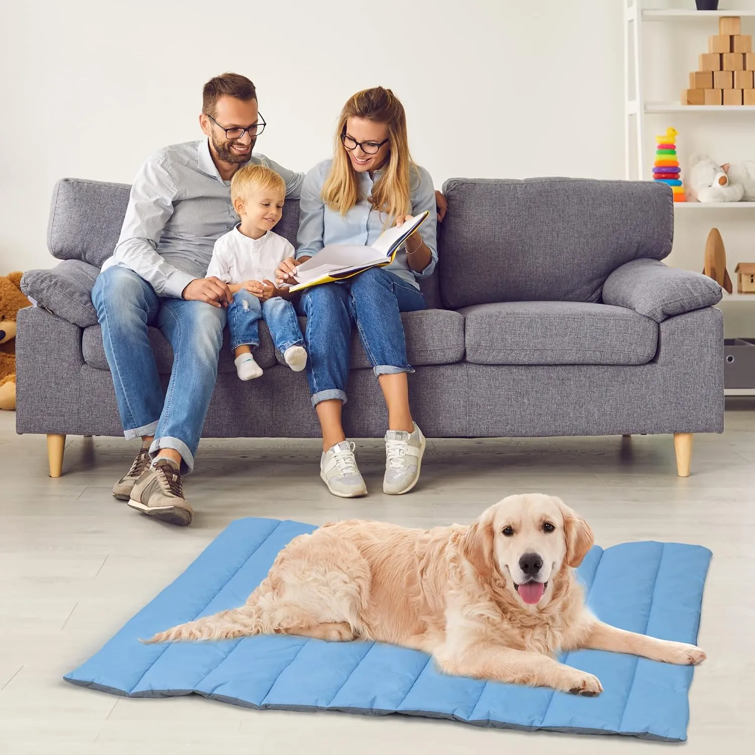 Heeyoo Outdoor Dog Bed, Water Proof Camping Dog Bed, Machine Washable and Portable Travel Dog Bed, Foldable Outdoor Pet Bed for Small, Medium, and Large Dogs, Outdoor Dog Mat